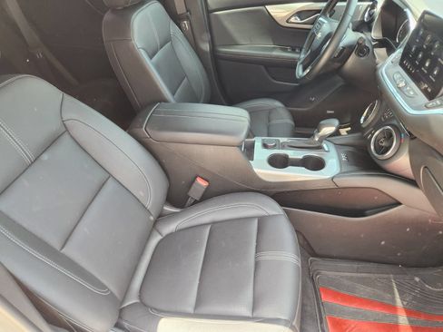Used 2024 Chevrolet Blazer LT w/ Sound & Technology Package FWD image 14
