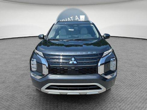 New 2025 Mitsubishi Outlander SEL image 2