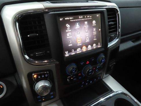 Used 2017 RAM 1500 Laramie w/ Convenience Group AWD/4WD image 17
