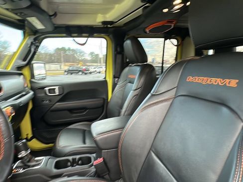 Used 2023 Jeep Gladiator Mojave w/ LED Lighting Group AWD/4WD image 14