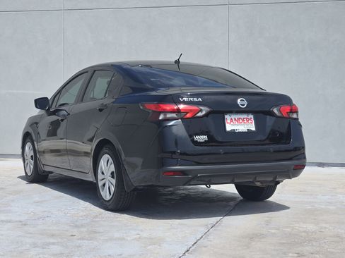 Used 2021 Nissan Versa S FWD image 6