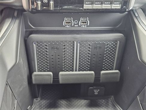 New 2026 RAM 2500 Laramie AWD/4WD image 27