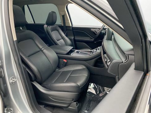 Used 2022 Lincoln Aviator AWD w/ Premium Package image 23