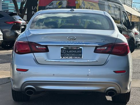 Used 2017 INFINITI Q70 L 3.7 w/ Deluxe Touring Package image 5