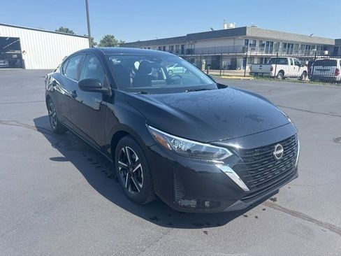 Used 2024 Nissan Sentra SV image 1