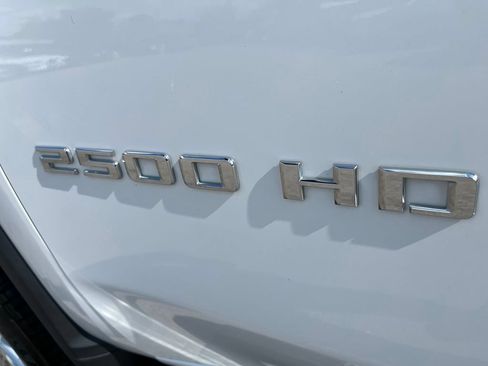 Used 2020 Chevrolet Silverado 2500 LTZ w/ LTZ Plus Package AWD/4WD image 34