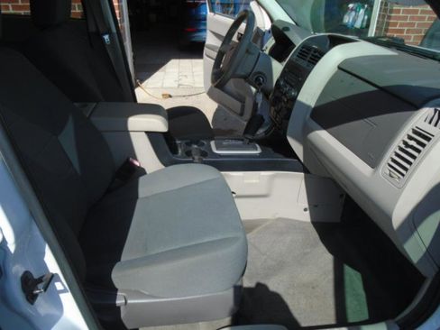Used 2012 Ford Escape XLS AWD/4WD image 14