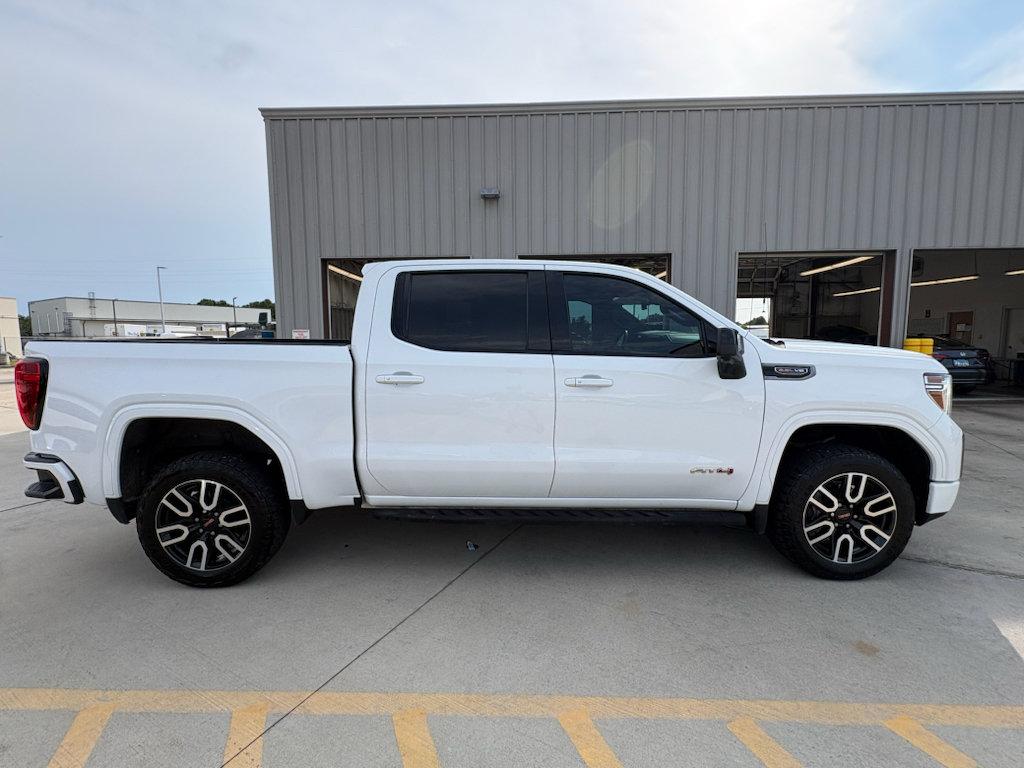 Used 2022 GMC Sierra 1500 AT4 w/ AT4 Premium Package AWD/4WD image 9