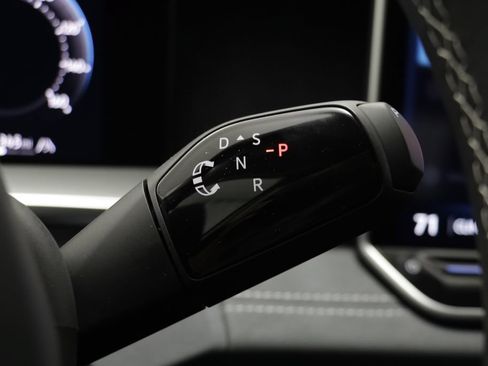 New 2026 Volkswagen Tiguan SE AWD/4WD image 12