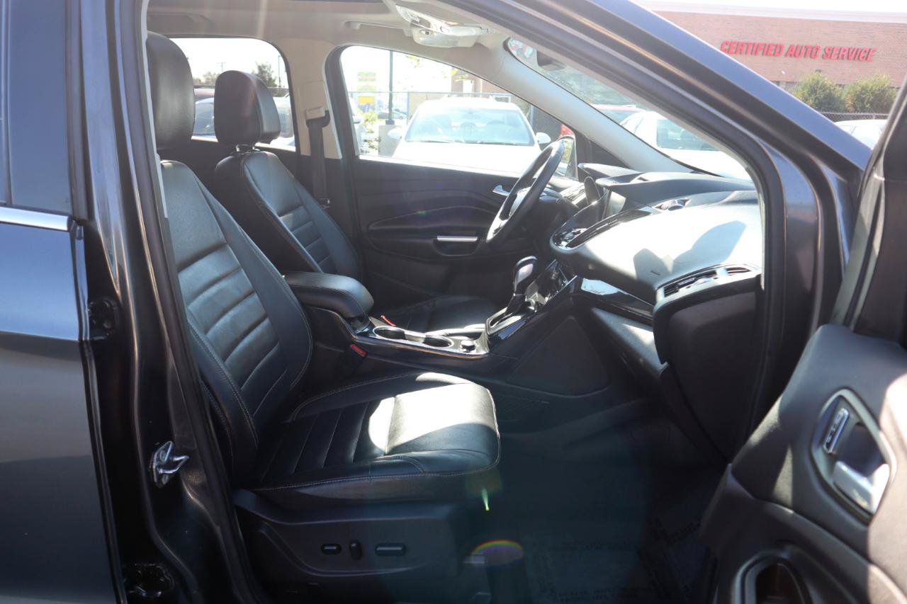 Used 2015 Ford Escape Titanium AWD/4WD image 9