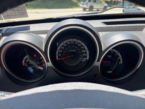 Used 2007 Dodge Nitro R/T AWD/4WD image 31