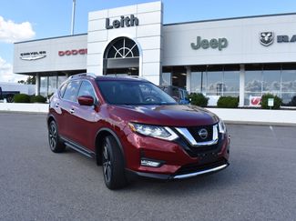 Used 2019 Nissan Rogue SL w/ Premium Package image 1