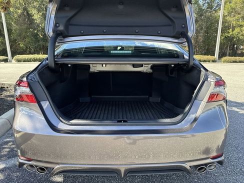 Used 2022 Toyota Camry XSE image 28