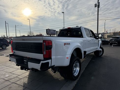 Used 2026 Ford F450 Platinum w/ FX4 Off-Road Package image 7