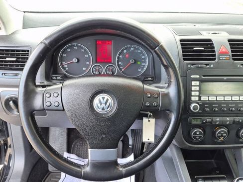 Used 2009 Volkswagen Jetta SEL image 36