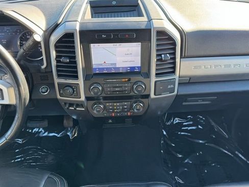 Certified 2021 Ford F250 Lariat w/ Lariat Ultimate Package image 19