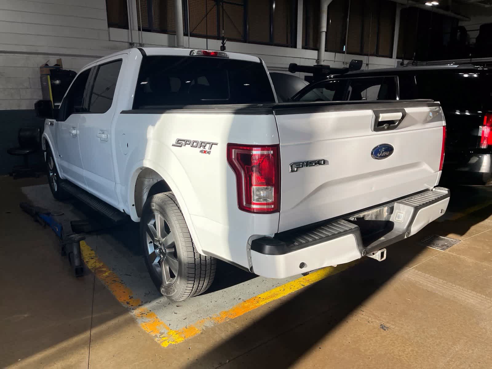 Used 2017 Ford F150 XLT w/ Equipment Group 302A Luxury AWD/4WD image 13