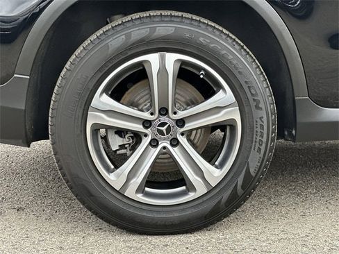 Used 2022 Mercedes-Benz GLC 300 4MATIC image 31