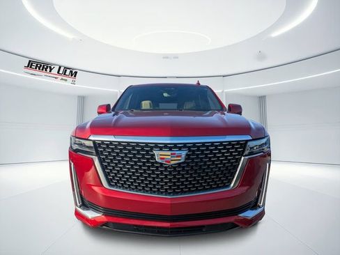 Used 2022 Cadillac Escalade Premium Luxury image 6