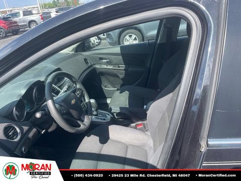 Used 2016 Chevrolet Cruze LT FWD image 8