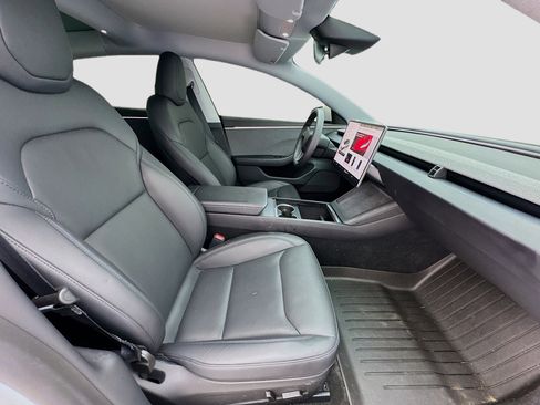 Used 2025 Tesla Model 3 Long Range RWD image 19