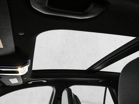 New 2026 Mercedes-Benz GLC 350e 4MATIC image 17