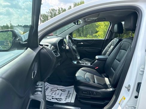 Used 2019 Chevrolet Equinox Premier w/ LPO, Floor Liner Package AWD/4WD image 23