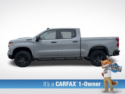 Used 2024 Chevrolet Silverado 1500 Custom Trail Boss w/ Turbomax Blackout Package AWD/4WD image 2