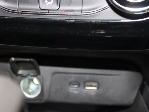 Used 2025 Chevrolet Trax LT image 48