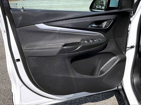 Certified 2023 Chevrolet Bolt EUV LT w/ Driver Confidence Package image 19