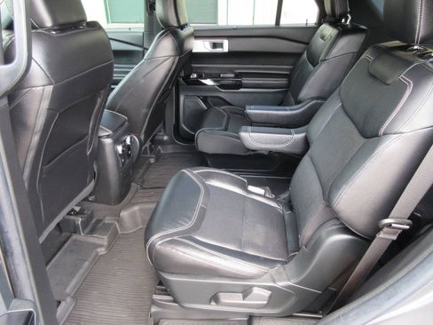 Used 2023 Ford Explorer ST w/ Equipment Group 401A AWD/4WD image 14