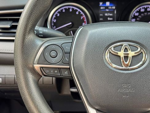 Used 2021 Toyota Camry LE FWD image 19