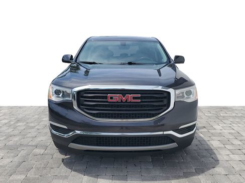 Used 2018 GMC Acadia SLE w/ LPO, Cargo Package FWD image 2