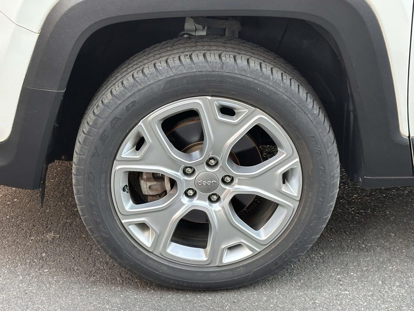 Used 2020 Jeep Renegade Limited AWD/4WD image 13