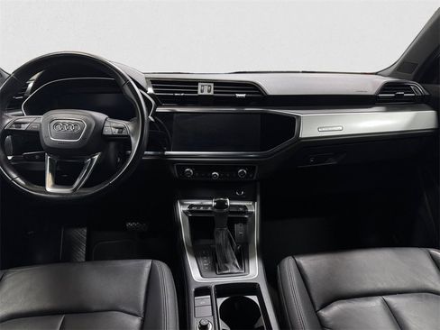Used 2019 Audi Q3 2.0T Premium image 11