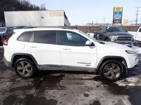 Certified 2017 Jeep Cherokee 75th Anniversary image 8