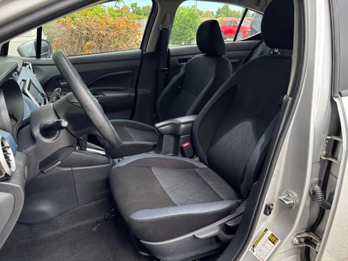 Used 2025 Nissan Versa SV w/ Trunk Package FWD image 35