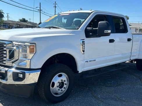 Used 2020 Ford F350 XLT w/ XLT Value Package image 1