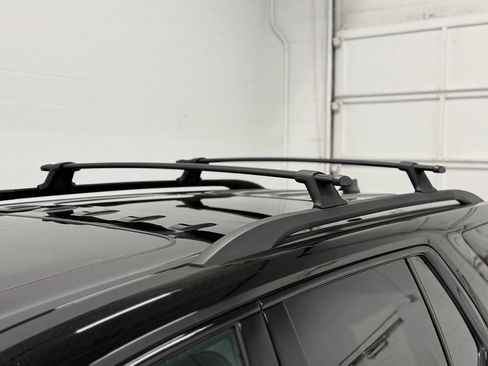 Used 2022 Chevrolet Traverse RS w/ LPO, Floor Liner Package AWD/4WD image 9