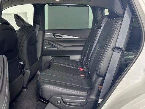 Certified 2025 INFINITI QX60 Luxe image 20