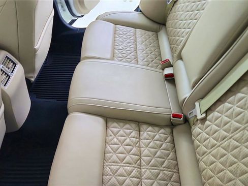 Used 2017 Nissan Maxima Platinum image 36