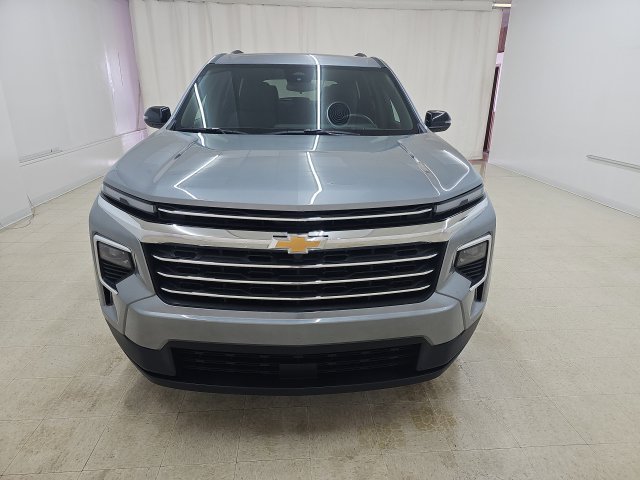 Used 2026 Chevrolet Traverse LT FWD image 16
