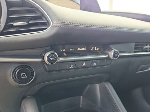 Used 2023 MAZDA MAZDA3 s FWD image 25