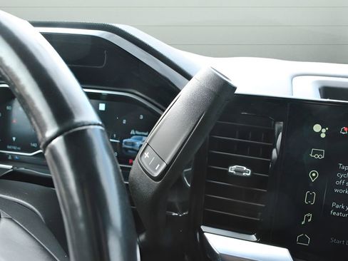 Used 2022 GMC Sierra 1500 Elevation w/ LPO, Elevation Black Package image 19