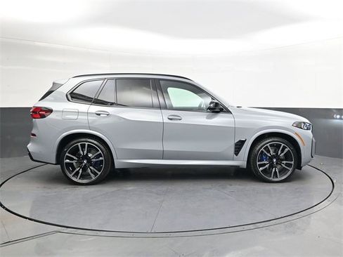 New 2026 BMW X5 M60i image 3