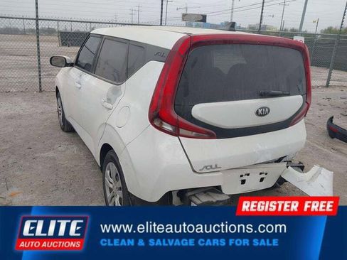 Used 2020 Kia Soul LX image 6