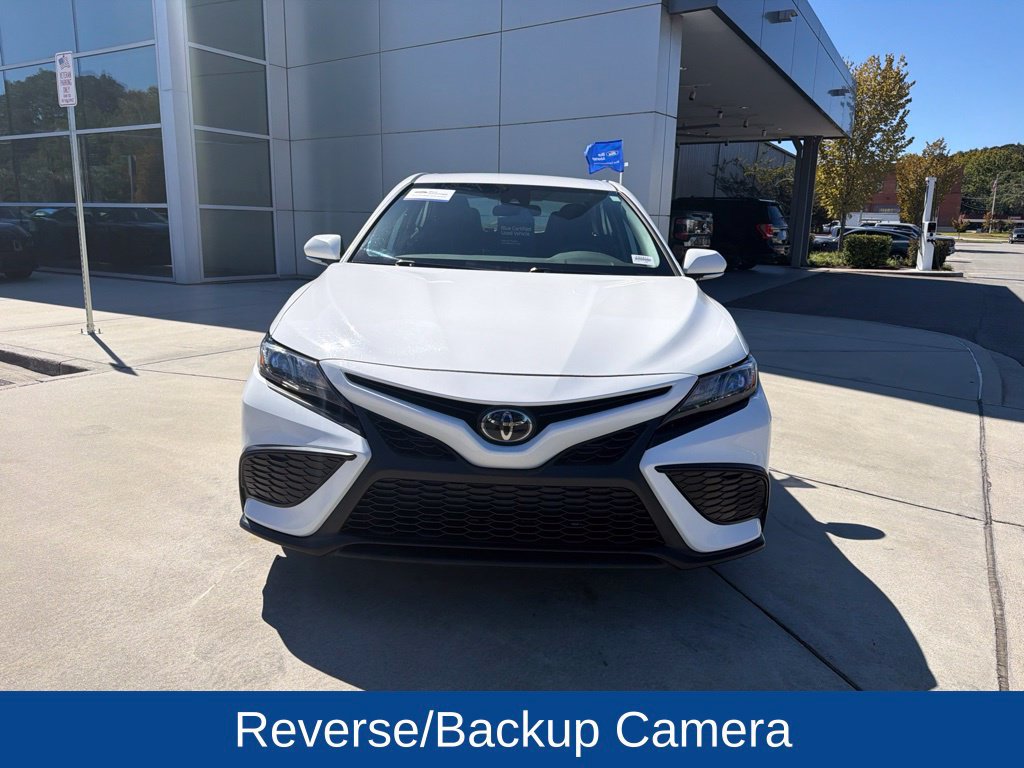 Used 2024 Toyota Camry SE FWD image 2