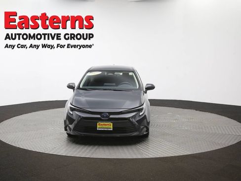 Used 2023 Toyota Corolla LE FWD image 50