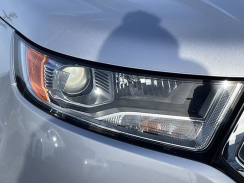 Used 2017 Ford Edge SEL image 17