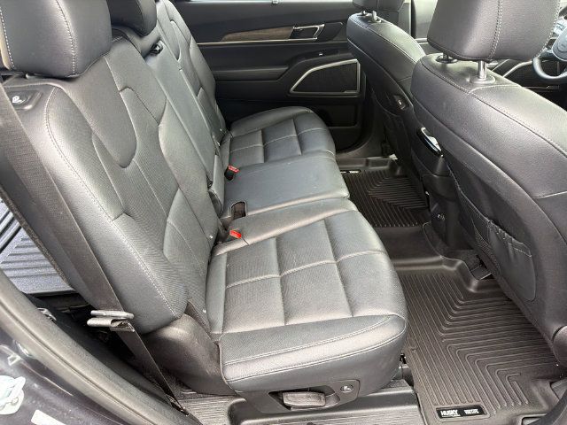 Used 2020 Kia Telluride EX w/ Towing Package FWD image 17
